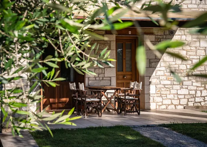 Nyaraló Asfendamos Zaháro