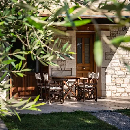 בית נופש Asfendamos זכארו