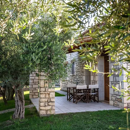 Asfendamos Дом отдыха *